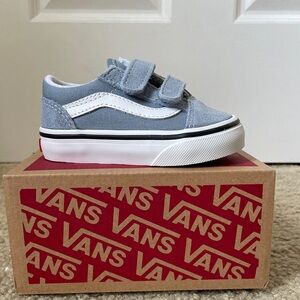 *NEW* Unworn- VANS Old Skool V, Color Theory Ashley Blue, Toddler size 5